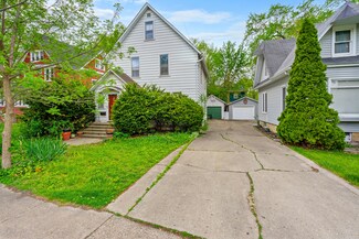 623 Dekalb Ave, Sycamore, IL 60178