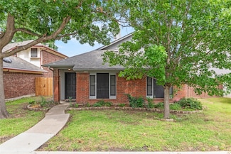 2910 Menlo Park Ln, Carrollton, TX 75007