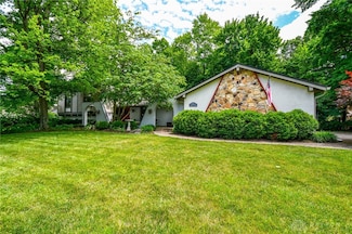 448 Merrick Dr, Beavercreek, OH 45434