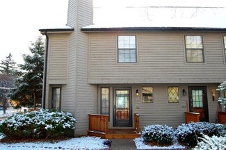 594 S 7th St Unit 4, Ann Arbor, MI 48103