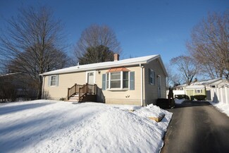 40 Kelwyn Dr, Dover, NH 03820