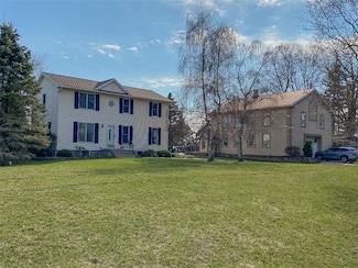 281 Dewey St, Churchville, NY 14428