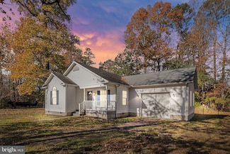 39 Fort King Dr, Colonial Beach, VA 22443