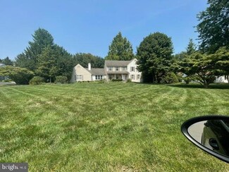 6 Normandy Dr, Chadds Ford, PA 19317