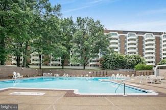 700 7th St SW Unit 137, Washington, DC 20024