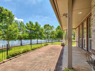 209 Boulevard Du Lac, Norman, OK 73071