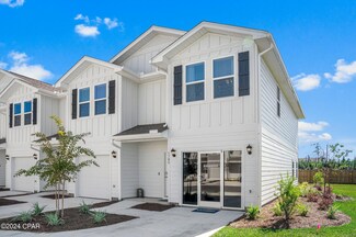 1742 Jakes Dr, Panama City, FL 32405