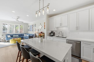 6325 Alexandri Cir, Carlsbad, CA 92011