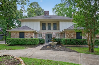 663 Ravensworth Dr, Conroe, TX 77302