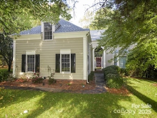 4716 Heatherton Place, Charlotte, NC 28270