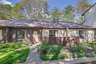 115 Birchwood Rd, Coram, NY 11727