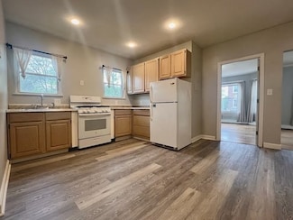 1038 Main St Unit 2, Worcester, MA 01603