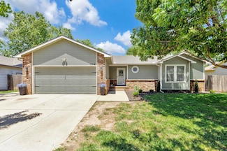 11714 W Hickory Ln, Wichita, KS 67212