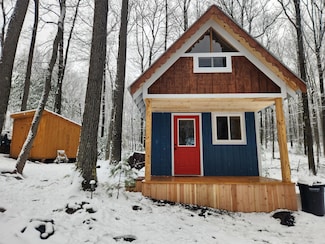4493 Oakview Ln, Rhinelander, WI 54501
