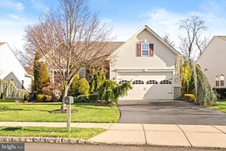 102 Abrams Dr, Florence, NJ 08518