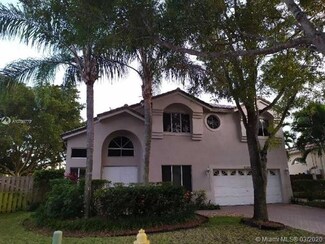 11200 Rockinghorse Rd, Hollywood, FL 33026