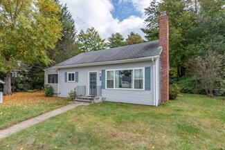 22 Wenmarks Rd, Newton, NH 03858
