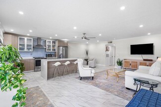 810 High Point Dr W Unit C, Delray Beach, FL 33445