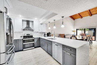 3319 Oak Dr, Hollywood, FL 33021