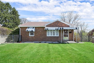 65 Valleyview Dr, Ambridge, PA 15003