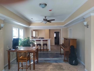 416 E Short Ave, Independence, MO 64050