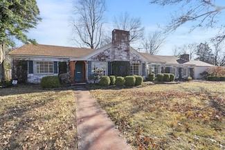 806 E Linwood Dr, Springfield, MO 65807