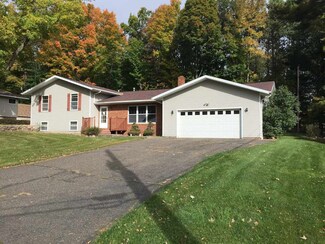 1704 Fern Ln, Wausau, WI 54401