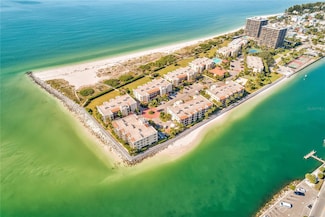 7480 Bayshore Dr Unit 402, Treasure Island, FL 33706
