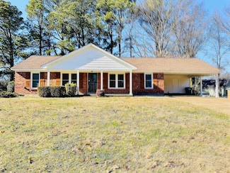 8237 Chesterfield Dr, Southaven, MS 38671