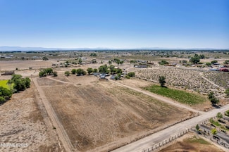 2500 Lucas Rd, Fallon, NV 89406