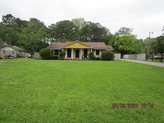 3320 Fairfield Rd, Mobile, AL 36605