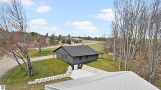 12095 Mueller Rd SW, Fife Lake, MI 49633