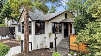 9701 Roosevelt Way NE, Seattle, WA 98115