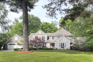 39 Knollwood Dr, Rochester, NY 14618