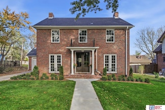 2626 Park Ave, Lincoln, NE 68502