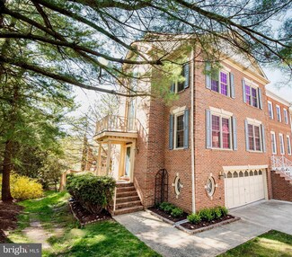 9963 Foxborough Cir, Rockville, MD 20850