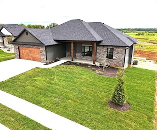 19353 Nicholas Dr, Boonville, MO 65233