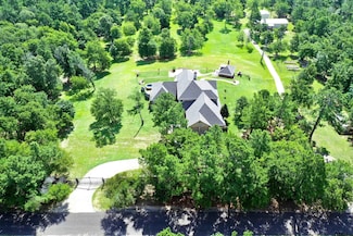 674 An County Road 404, Palestine, TX 75803