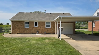 806 Oakland Place NE, Austin, MN 55912