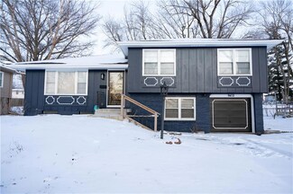 9413 Manchester Ave, Kansas City, MO 64138