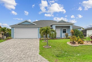 733 Clearview Dr, Port Charlotte, FL 33953