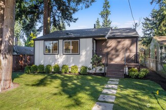 14318 Densmore Ave N, Seattle, WA 98133