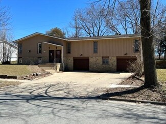 3101 Churchill Dr, Madison, WI 53713