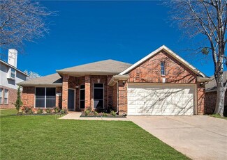 3113 Hudson St, Denton, TX 76210