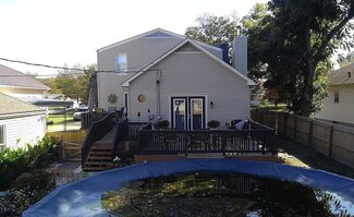 109 N 3rd St, Chaffee, MO 63740