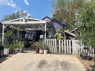 214 Lincoln St, Laredo, TX 78040