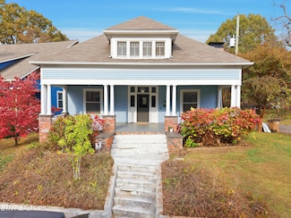 1300 Kenyon St, Knoxville, TN 37917