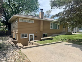 503 S Pierce Ave, Pierre, SD 57501
