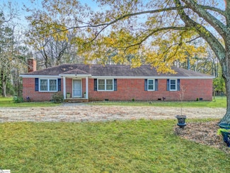 5568 Mountville Rd, Mountville, SC 29370
