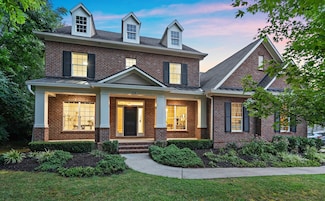 528 Battery Dr, Nashville, TN 37220